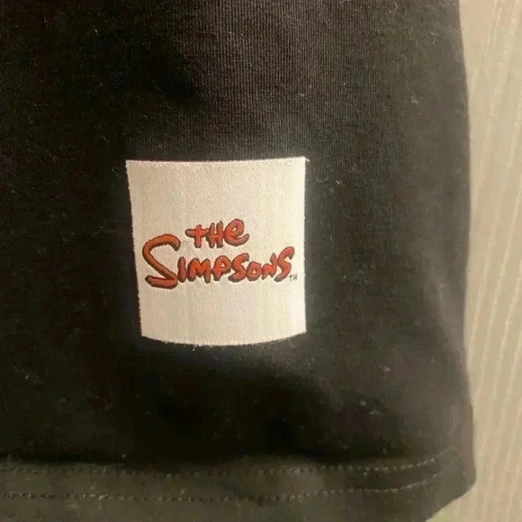 Bart Simpson short sleeve felt appliqué with him spinning basketball. Mens Med - Picture 3 of 8